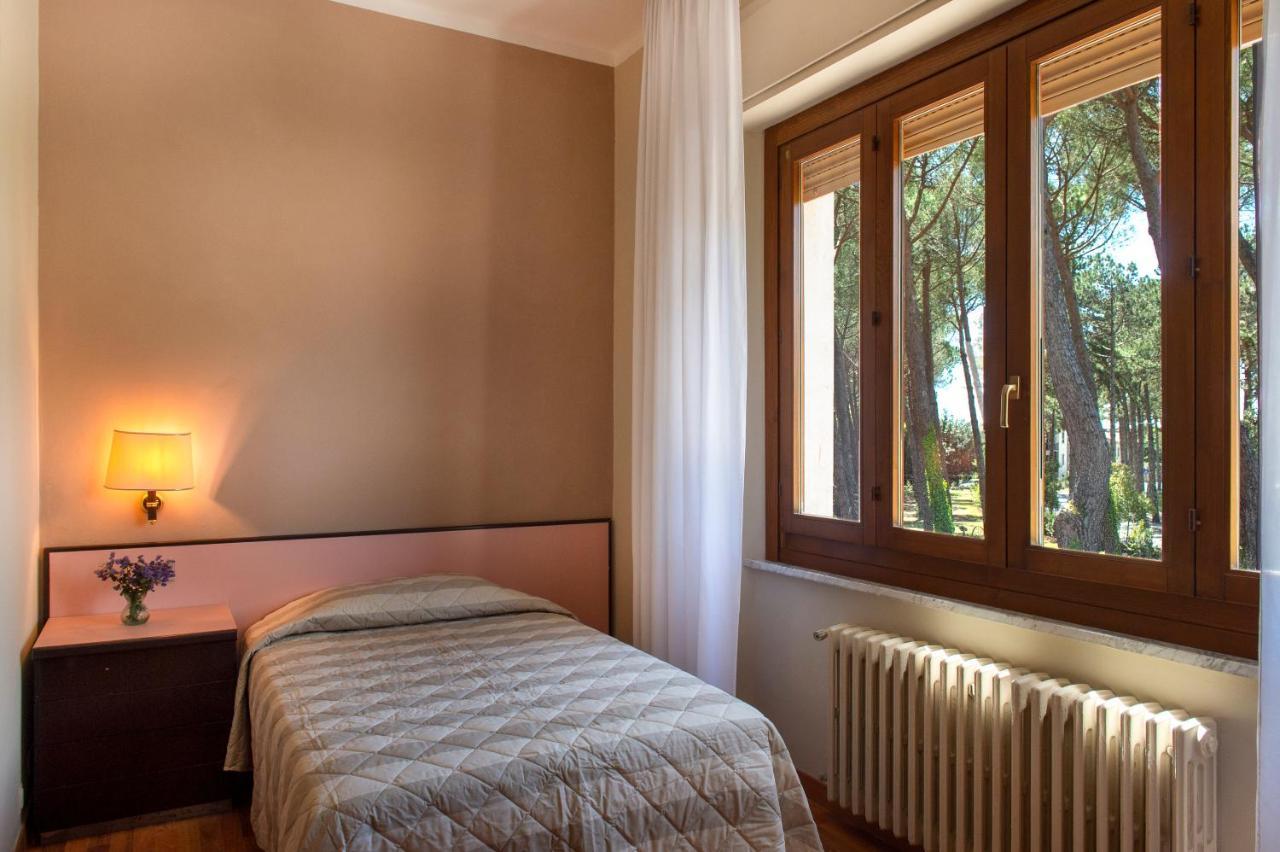 Hotel Villa dei Pini San Terenziano Esterno foto