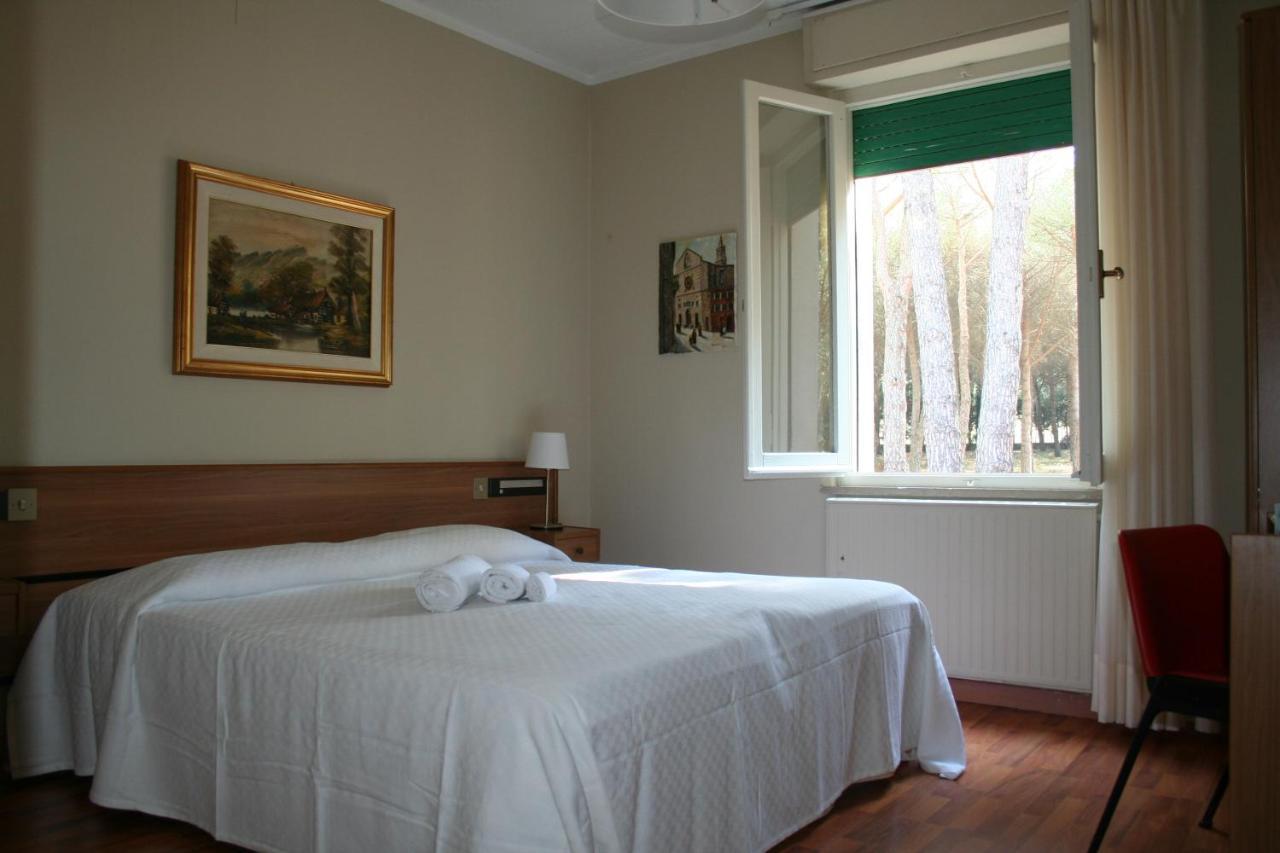 Hotel Villa dei Pini San Terenziano Esterno foto