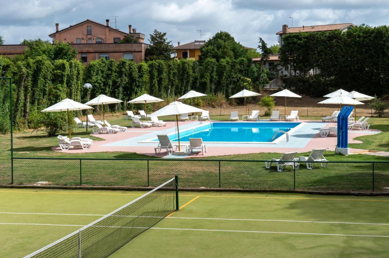 Hotel Villa dei Pini San Terenziano Esterno foto
