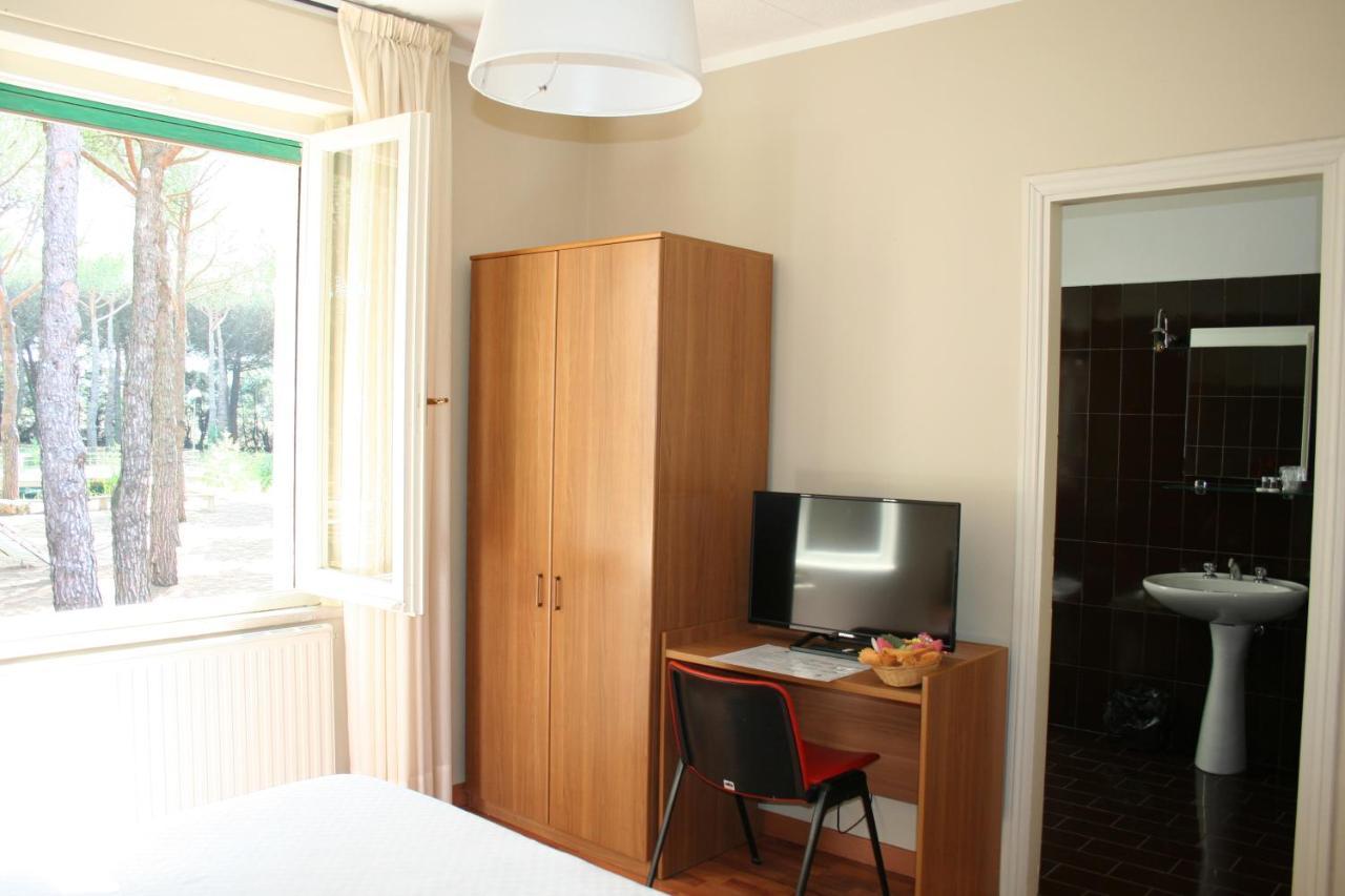 Hotel Villa dei Pini San Terenziano Esterno foto
