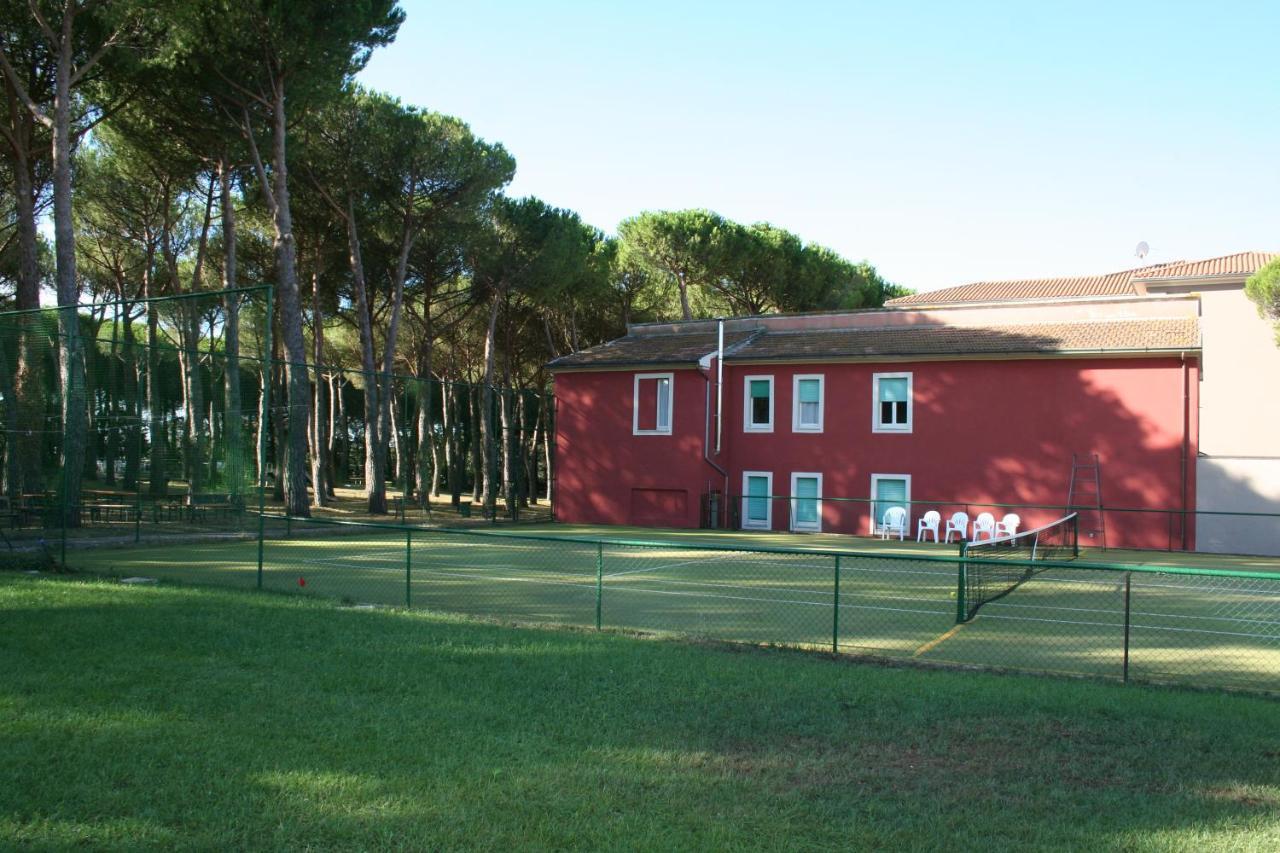 Hotel Villa dei Pini San Terenziano Esterno foto